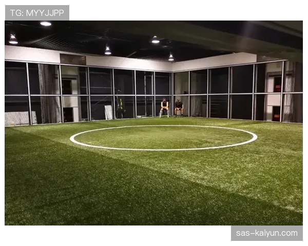 通讯:科隆体育大学与多特蒙德青训营合作,开设“现代压迫战术”专项课程 通讯:科隆体育大学与多特蒙德青训营合作,开设“现代压迫战术”专项课程